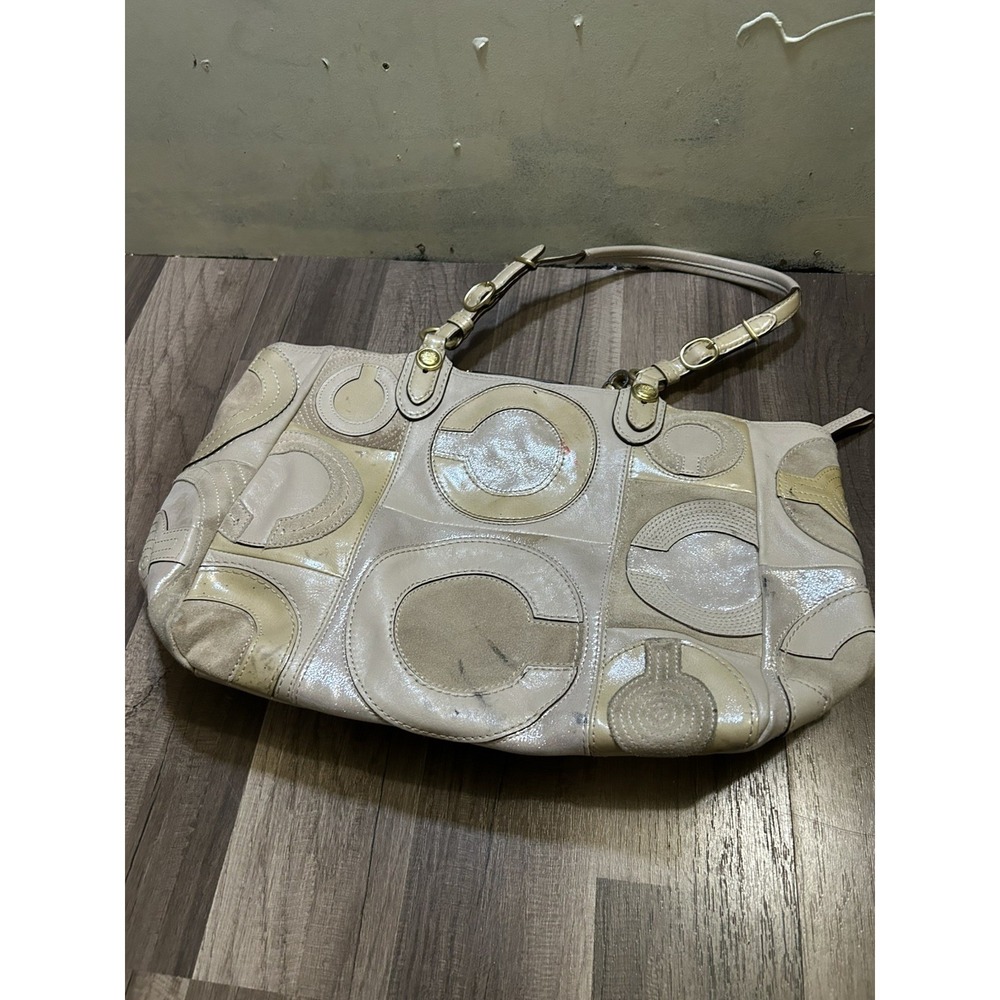 VINTAGE COACH SIGNATURE MIA SUEDE & PATENT LEATHER BONE SHOULDER